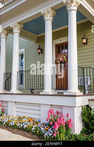 Alabama Montgomeery Pike Road das Wasser geplante Gemeinschaftshäuser, traditionelle Americana Architektur Veranda Vordereingang außen, Stockfoto