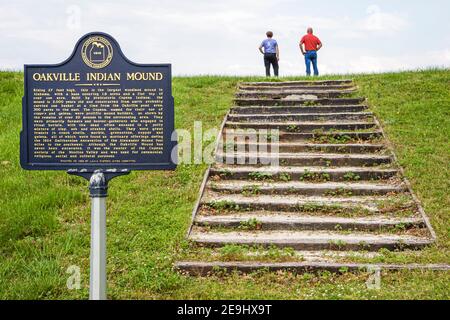 Alabama Oakville Indian Mounds Park Museum Middle Woodland Copena Cherokee, Copena Native Mounds Schritte paar zu besuchen, Stockfoto