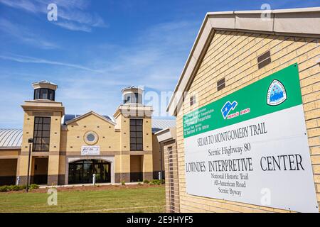 Alabama Scenic Highway 80 Selma zum Montgomery Civil Rights Trail, Lowndes Interpretive Center Centre Schild Eingang, Stockfoto