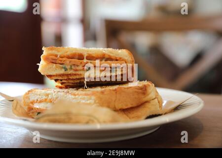 Panini mit Schinken und Wurst Sandwich Stockfoto