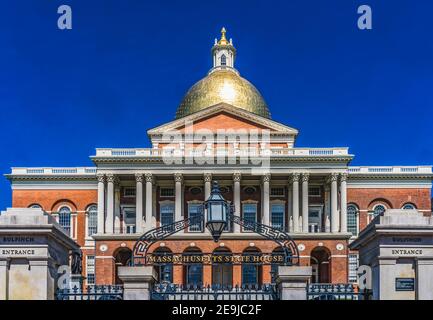 Golden Dome State House State Legislature Governor Office Boston Massachusetts. Massachusetts State House erbaut 1798 und Blattgold vergoldet 1874 Stockfoto