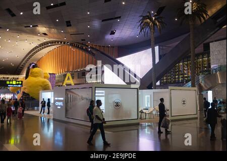 27,06.2019, Doha, Katar, Asien - Innenansicht des neuen Terminals am Hamad International Airport. Stockfoto