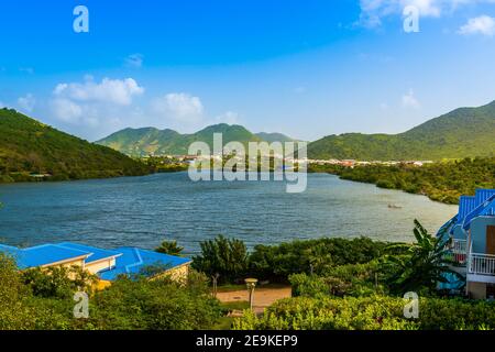 Friar's Bay und Guichard Pond auf der Insel Saint Martin in der Karibik Stockfoto