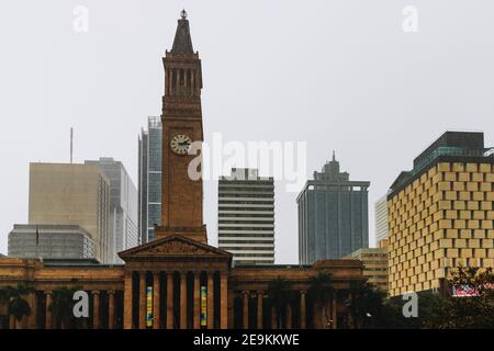 Brisbane City Hall Gebäude mit Uhrturm in Australien, Brisbane, 2021 Stockfoto