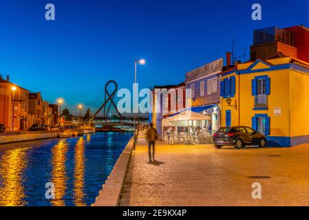 AVEIRO, PORTUGAL, 21. MAI 2019: Kanal von Cais dos Botiroes in Aveiro, Portugal Stockfoto