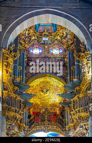 BRAGA, PORTUGAL, 23. MAI 2019: Innenraum der alten Kathedrale in Braga, Portugal Stockfoto