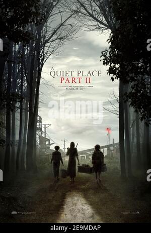A Quiet Place Part II (2020) Regie: John Krasinski mit Emily Blunt, Millicent Simmonds und Cillian Murphy. Fortsetzung wo die Familie Abbott gezwungen sind, die Sicherheit der Farm zu verlassen und ins Unbekannte zu wagen. Stockfoto