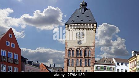 Das „Altpoertel“, berühmtes Wahrzeichen in Speyer, Rheinland-Pfalz, Deutschland Stockfoto