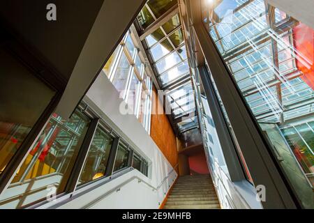 Boston, MA, USA 16. Juli 2020: Weltberühmtes mit-Institut für Technologie und moderne Gebäude des Stata Center Stockfoto