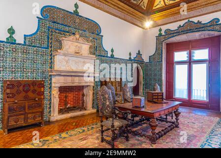 SINTRA, PORTUGAL, 30. MAI 2019: Innenraum des Nationalpalastes in Sintra, Portugal Stockfoto