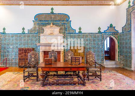 SINTRA, PORTUGAL, 30. MAI 2019: Innenraum des Nationalpalastes in Sintra, Portugal Stockfoto