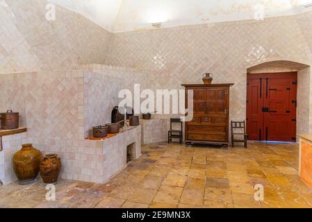 SINTRA, PORTUGAL, 30. MAI 2019: Küche des Nationalpalastes in Sintra, Portugal Stockfoto