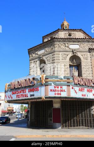 FRESNO, Vereinigte Staaten - 12 April 2014: Warnors Theater in Fresno, Kalifornien. Das Gebäude wurde 1928 fertiggestellt und ist auf uns Nationale Register der Hi Stockfoto