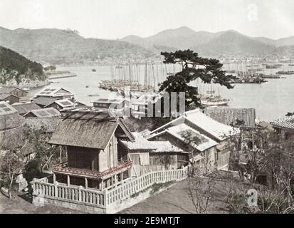 Foto des späten 19th. Jahrhunderts - Ansicht von Schiffen auf dem Wasser in Nagasaki, Japan Stockfoto