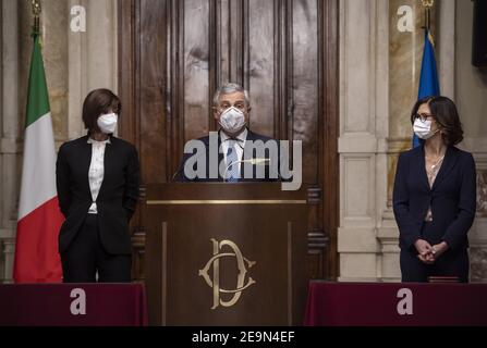 Rom, Italien. Februar 2021, 05th. 2/5/2021 - Maria Stella Gemini Anna Maria Bernini Antonio Tajani (Foto: IPA/Sipa USA) Quelle: SIPA USA/Alamy Live News Stockfoto