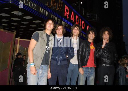New York, NY--August 29, 2002--MTV Video Music Awards in Radio City Music Hall- THE STROKES Stockfoto