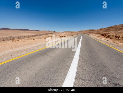 Israel Grenze mit Ägypten in der Negev-Wüste - Juli 25th 2020 Stockfoto