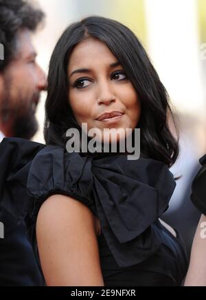 Leila Bekhti kommt zur Vorführung des Films 'die Quelle' (Originaltitel: 'La Source des Femmes'), der im Wettbewerb der Sektion Spielfilme im Rahmen der 64. Internationalen Filmfestspiele von Cannes am 21. Mai 2011 im Palais des Festivals in Cannes, Südfrankreich, präsentiert wurde. Foto von Hahn-Nebinger-Genin/ABACAPRESS.COM Stockfoto