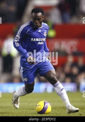 Chelsea's Michael Essien während der FA Barclays Premiership, Manchester United gegen Chelsea im Old Trafford Stadion in Manchester, Großbritannien am 26. November 2006. Das Spiel endete in einem Unentschieden von 1-1. Foto von Christian Liewig/ABACAPRESS.COM Stockfoto