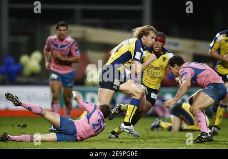 Aurelien Rougerie von Clermont im Einsatz während der französischen Top 14 Rugby Championship, ASM Clermont vs Stade Francais am 2. Dezember 2006 in Paris, Frankreich. Clermont gewann 29-17. Foto von Christian Liewig/ABACAPRESS.COM Stockfoto