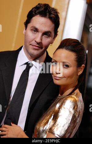 Thandie Newton und Ehemann Ol Parker besuchen Columbia Pictures 'The Pursuit of Happyness' Premiere in Westwood. Los Angeles, 7. Dezember 2006. Foto von Lionel Hahn/ABACAPRESS.COM Stockfoto