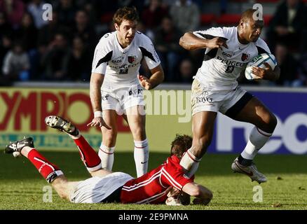 Stade Toulousain's Maleli Kunavore beim Heineken Cup Spiel, Stade Toulousain gegen Llanelli Scarlets in Toulouse, Frankreich am 16. Dezember 2006. Llanelli Scarlets gewann 41-34. Foto von Christian Liewig/ABACAPRESS.COM Stockfoto