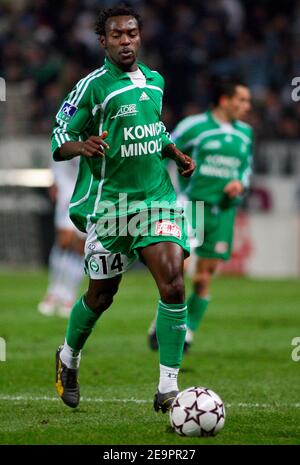 Pascal Feindouno von Saint Etienne während des französischen Fußballspiels Olympique de Marseille gegen SAINT-Etienne im Stadion Velodrome in Marseille, Frankreich, am 22. Dezember 2006. OM gewann 2-1. Foto von Mehdi Taamallah/Cameleon/ABACAPRESS.COM Stockfoto