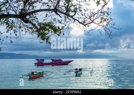 Bunaken Island, Taman National Bunaken, Manado Tua Island, Nord-Sulawesi, Indonesien Stockfoto