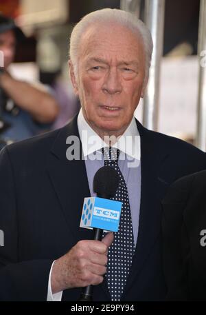Februar 2021, 6th. DATEI: Christopher Plummer stirbt am 91. Los Angeles, USA. März 2015, 27th. Christopher Plummer 019 Quelle: Tsuni/USA/Alamy Live News Stockfoto