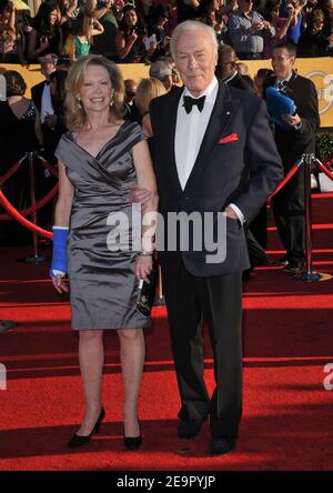 Februar 2021, 6th. DATEI: Christopher Plummer stirbt am 91. Los Angeles, USA. Januar 2012, 30th. Christopher Plummer, Wife Kredit: Tsuni/USA/Alamy Live News Stockfoto