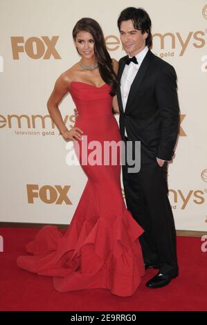 Nina Dobrev,Ian Somerhalder bei den Primetime Emmy Awards 2011 im Nokia Theater L.A. Wohnen Sie in der Innenstadt von Los Angeles Stockfoto