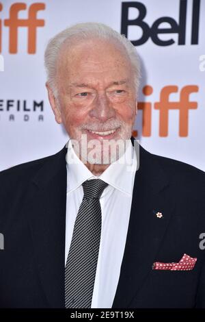 Februar 2021, 6th. DATEI: Christopher Plummer stirbt am 91. File photo dated September 07, 2019 Christopher Plummer besucht die Premiere von Knives Out während des Toronto International Film Festival 2019 im Princess of Wales Theatre in Toronto, Kanada. Christopher Plummer, der in The Sound of Music spielte, gewann einen Oscar für Anfänger und wurde für All the Money in the World und The Last Station nominiert, starb im Alter von 91 Jahren friedlich heute in seinem Haus in Connecticut, wie seine Familie bestätigte. Kredit: Abaca Presse/Alamy Live Nachrichten Stockfoto