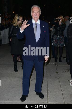 Februar 2021, 6th. DATEI: Christopher Plummer stirbt am 91. Datei Foto vom 12. September 2014 von Christopher Plummer besucht die Fälscher Vorführung auf dem Toronto International Film Festival 2014 in Toronto, Kanada. Christopher Plummer, der in The Sound of Music spielte, gewann einen Oscar für Anfänger und wurde für All the Money in the World und The Last Station nominiert, starb im Alter von 91 Jahren friedlich heute in seinem Haus in Connecticut, wie seine Familie bestätigte. Kredit: Abaca Presse/Alamy Live Nachrichten Stockfoto