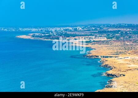 Luftaufnahme von Ayia Napa vom Cape Greco Nationalpark Zu Zypern Stockfoto