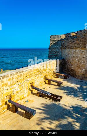 Innenhof der Larnaka Burg auf zypern Stockfoto