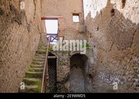 Herculaneum Ruinen, alte römische Fischerstadt begraben durch den Ausbruch des Vesuv in AD 79, begraben unter vulkanischer Asche & erhalten fast intakt. Stockfoto