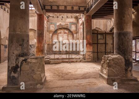 Herculaneum Ruinen, alte römische Fischerstadt begraben durch den Ausbruch des Vesuv in AD 79, begraben unter vulkanischer Asche & erhalten fast intakt. Stockfoto