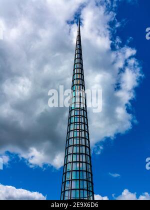 A Needle Woman: Galaxy was A Memory, Earth ist ein Souvenir Detail einer konischen Skulptur des südkoreanischen Künstlers Kimsooja im Jahr 2014 Stockfoto