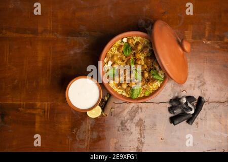 Chana Masala Gemüsepulao oder würzige Kichererbsen Reis - indisch Essen Stockfoto