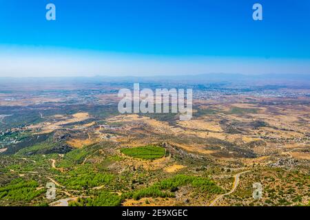 Luftaufnahme von Nicosia/Lefkosa von der Burg Buffavento in Zypern Stockfoto