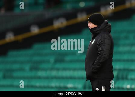 Celtic-Manager Neil Lennon auf der Touchline während des schottischen Premiership-Spiels im Celtic Park, Glasgow. Bilddatum: Samstag, 6. Februar 2021. Stockfoto