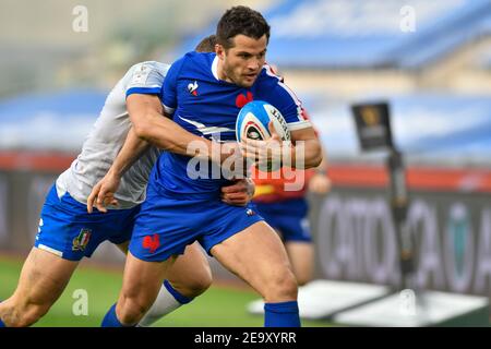 Rom, Italien. Februar 2021, 6th. Rom, Italien, Stadio Olimpico, 06. Februar 2021, Brice Dulin (Frankreich) trägt den Ball während Italien gegen Frankreich - Rugby Six Nations Spiel Credit: Carlo Cappuccitti/LPS/ZUMA Wire/Alamy Live News Stockfoto