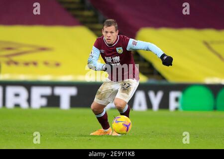 Burnley, Großbritannien. Februar 2021, 06th. Matej Vydra #27 von Burnley läuft mit dem Ball in Burnley, UK am 2/6/2021. (Foto von Conor Molloy/News Images/Sipa USA) Quelle: SIPA USA/Alamy Live News Stockfoto