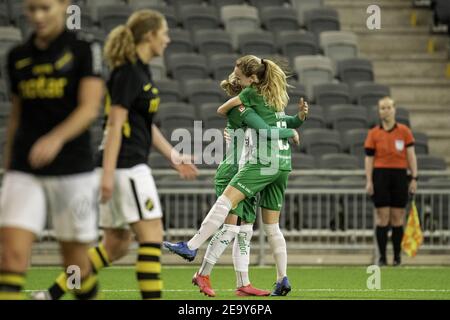 Stockholm, Schweden. Februar 2021, 06th. Hammarby feiert während des Halbfinales der Volkswagen Stockholm Challenge zwischen Hammarby und AIK in der Tele2 Arena in Stockholm, Schweden Credit: SPP Sport Press Photo. /Alamy Live Nachrichten Stockfoto