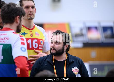 Karlsruhe, Deutschland. 06th Feb, 2021. Trainer Antonio Bonelli (SSC KA). GES/Volleyball/2. Bundesliga-Geklagt: Baden Volleys SSC Karlsruhe - SV Schwaig, 06.02.2021 - zur weltweiten Nutzung Quelle: dpa/Alamy Live News Stockfoto