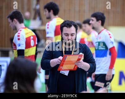 Karlsruhe, Deutschland. 06th Feb, 2021. Trainer Antonio Bonelli (SSC KA). GES/Volleyball/2. Bundesliga-Geklagt: Baden Volleys SSC Karlsruhe - SV Schwaig, 06.02.2021 - zur weltweiten Nutzung Quelle: dpa/Alamy Live News Stockfoto