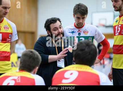 Karlsruhe, Deutschland. 03rd. Mai 2021. Trainer Antonio Bonelli (SSC KA). GES/Volleyball/2. Bundesliga-Geklagt: Baden Volleys SSC Karlsruhe - SV Schwaig, 06.02.2021 - zur weltweiten Nutzung Quelle: dpa/Alamy Live News Stockfoto