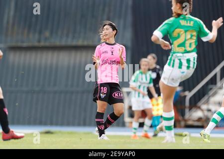 San Jose de la Rinconada, Spanien. Februar 2021, 6th. Yoko Tanaka (Huelva) Fußball: Spanisches Spiel 'Primera Division Femenina' zwischen Real Betis Balompie Feminas 2-0 Sporting Club de Huelva im Estadio Municipal Felipe del Valle in San Jose de la Rinconada, Spanien. Quelle: Mutsu Kawamori/AFLO/Alamy Live News Stockfoto