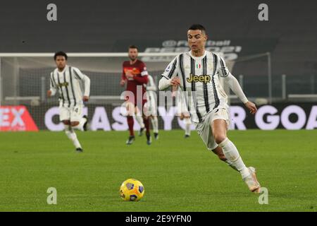 Turin, Italien. Februar 2021, 6th. Turin, Italien, Allianz Stadium, 06. Februar 2021, Cristiano Ronaldo (Juventus FC) während des FC Juventus gegen AS Roma - Italienisches Fußballspiel Serie A Credit: Claudio Benedetto/LPS/ZUMA Wire/Alamy Live News Stockfoto