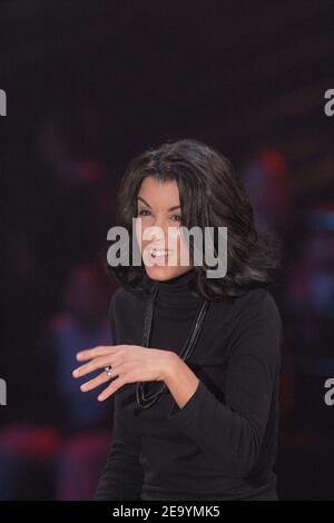 Die französische Sängerin Jenifer Bartoli tritt bei der Feier des 20. Geburtstages des Zenith for France 2 auf, die Daniela Lumbroso am 14. Januar 2005 überreicht hat. Foto von Jean-Jacques Datchary/ABACA Stockfoto